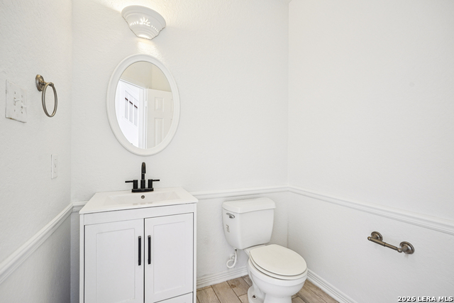 Image 17 of 41 For 9907 Mill Path