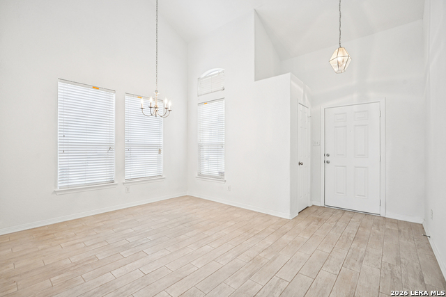 Image 4 of 41 For 9907 Mill Path