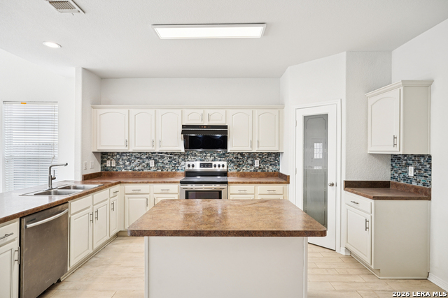 Image 5 of 41 For 9907 Mill Path