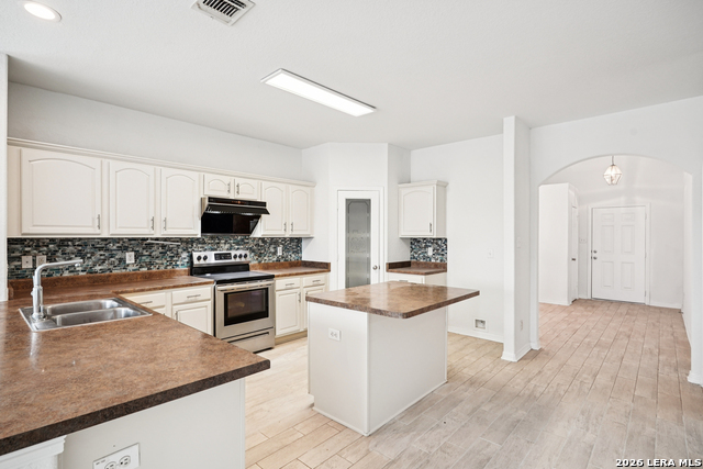 Image 9 of 41 For 9907 Mill Path