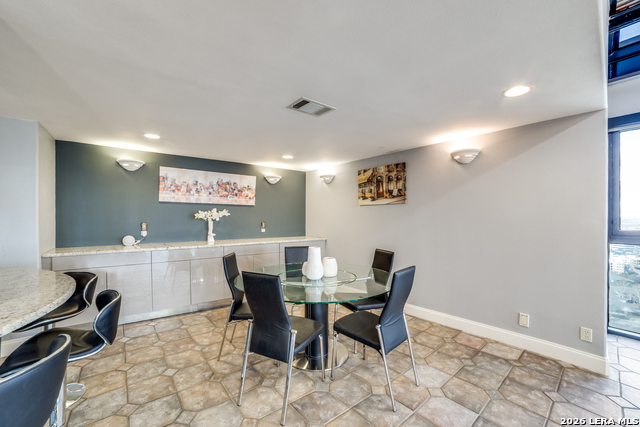 Image 11 of 32 For 7701 Wurzbach  2303