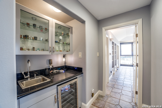 Image 18 of 32 For 7701 Wurzbach  2303