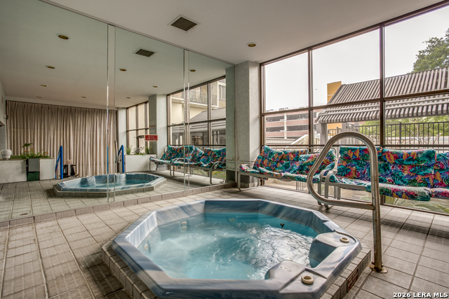 Image 27 of 32 For 7701 Wurzbach  2303