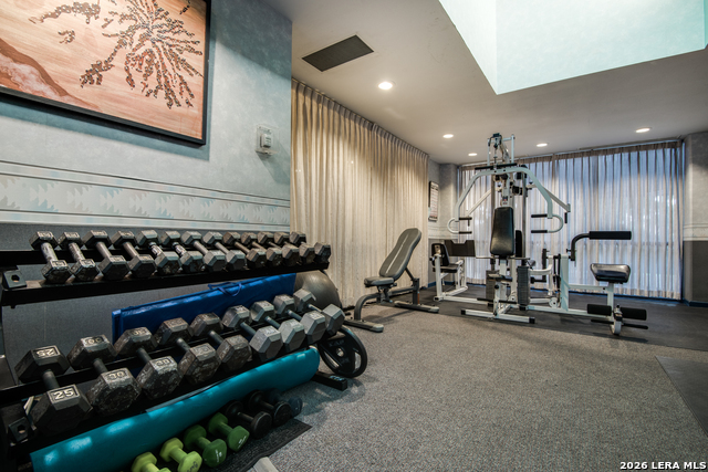 Image 29 of 32 For 7701 Wurzbach  2303