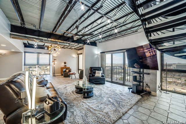 Image 3 of 32 For 7701 Wurzbach  2303