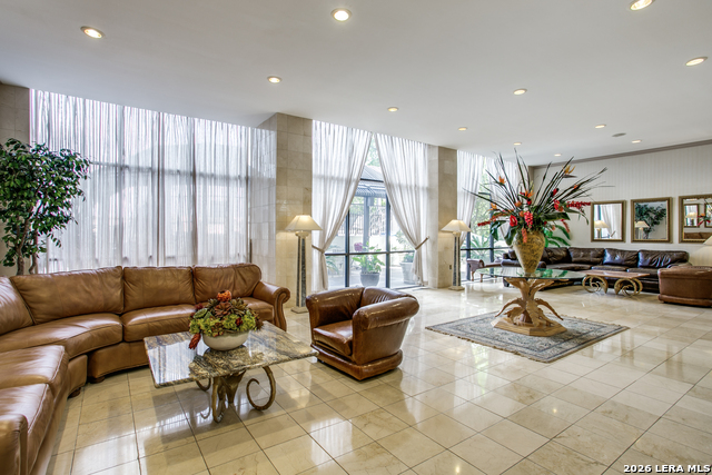 Image 30 of 32 For 7701 Wurzbach  2303