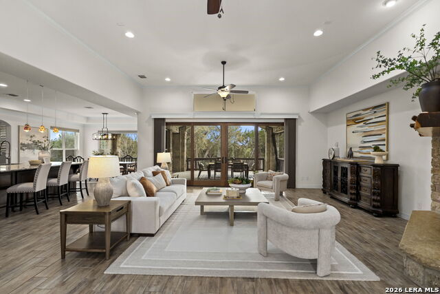 Image 11 of 72 For 948 Lazy Diamond