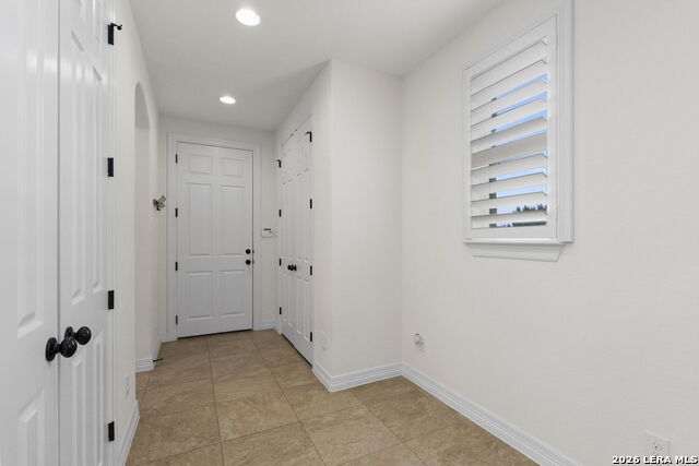 Image 28 of 72 For 948 Lazy Diamond