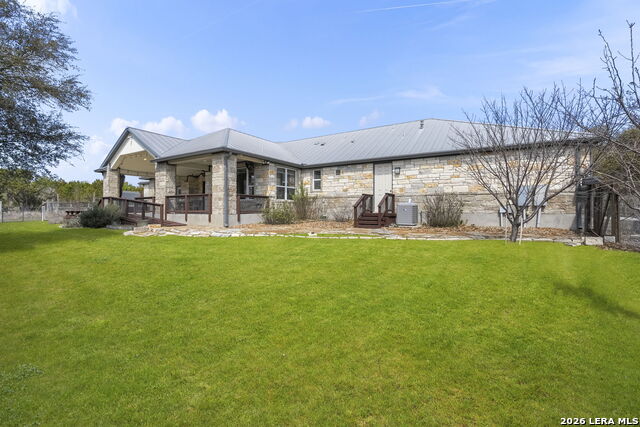 Image 40 of 72 For 948 Lazy Diamond