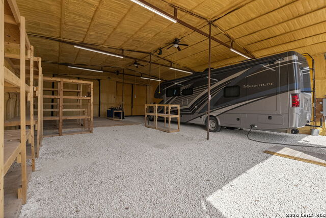 Image 52 of 72 For 948 Lazy Diamond