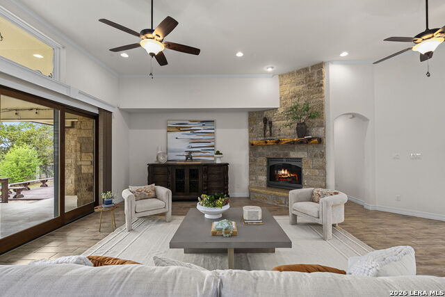 Image 9 of 72 For 948 Lazy Diamond