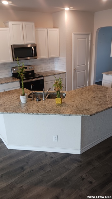 Image 10 of 29 For 303 Sulphur Springs