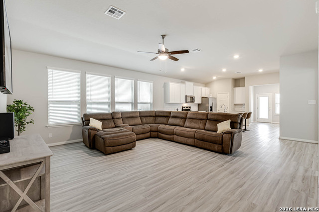 Image 5 of 27 For 11530 Buffalo Grove