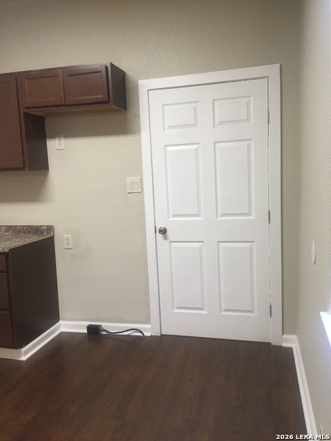 Image 12 of 14 For 2011 San Jacinto St. S