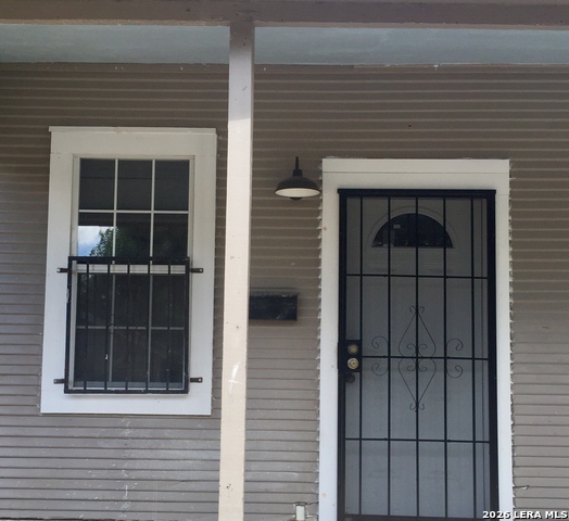 Image 2 of 14 For 2011 San Jacinto St. S