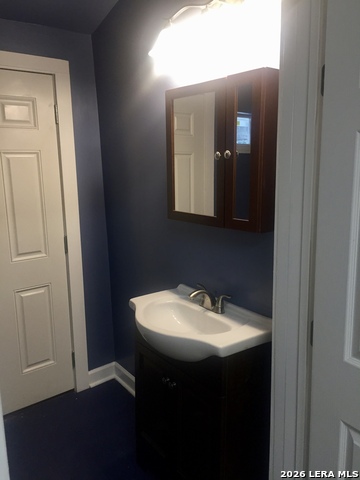 Image 5 of 14 For 2011 San Jacinto St. S