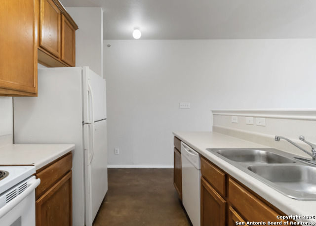 Image 18 of 28 For 7301 Longing