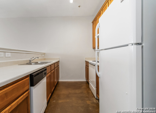 Image 5 of 28 For 7301 Longing