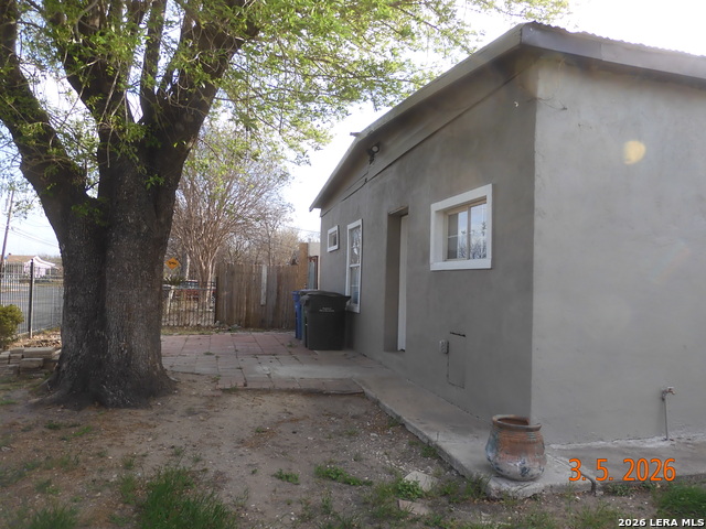 Image 3 of 18 For 501 34th Sw