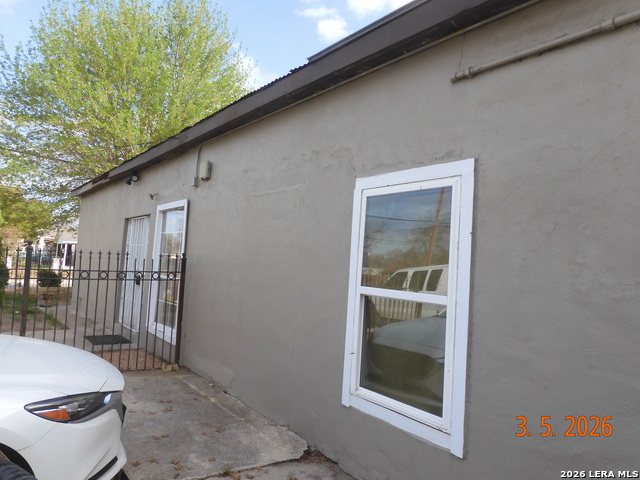 Image 5 of 18 For 501 34th Sw