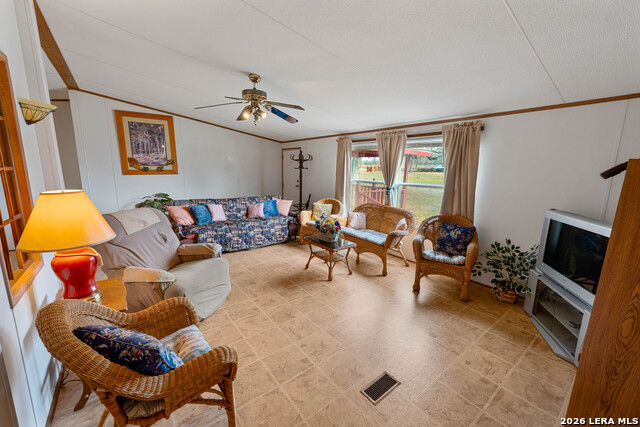 Image 12 of 30 For 104 Longhorn