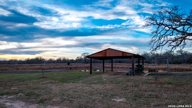 Image 19 of 30 For 104 Longhorn