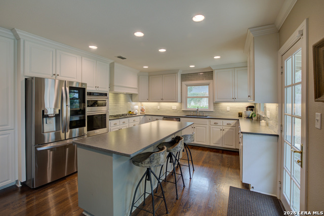 Image 4 of 38 For 664 California