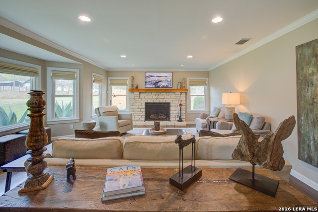 Image 9 of 38 For 664 California