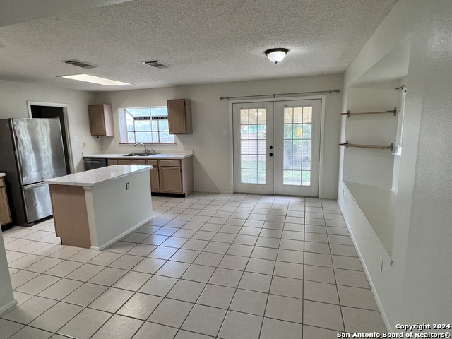 Image 2 of 21 For 21614 Longwood