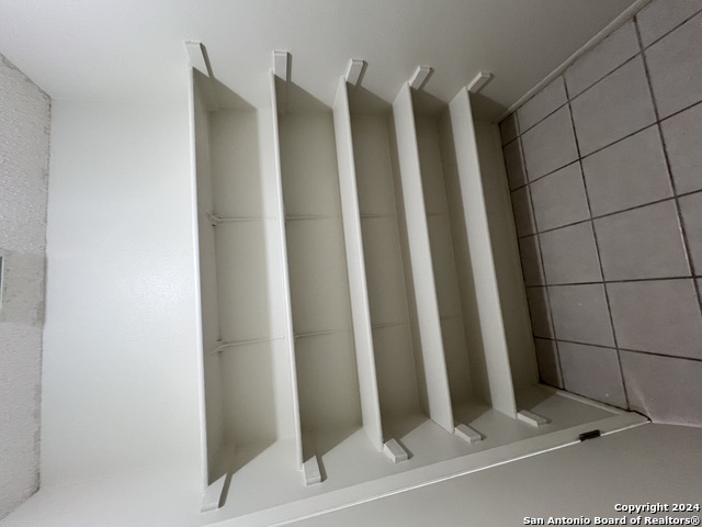 Image 21 of 21 For 21614 Longwood