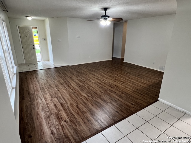 Image 7 of 21 For 21614 Longwood