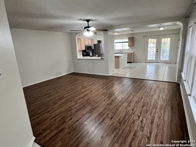 Image 8 of 21 For 21614 Longwood