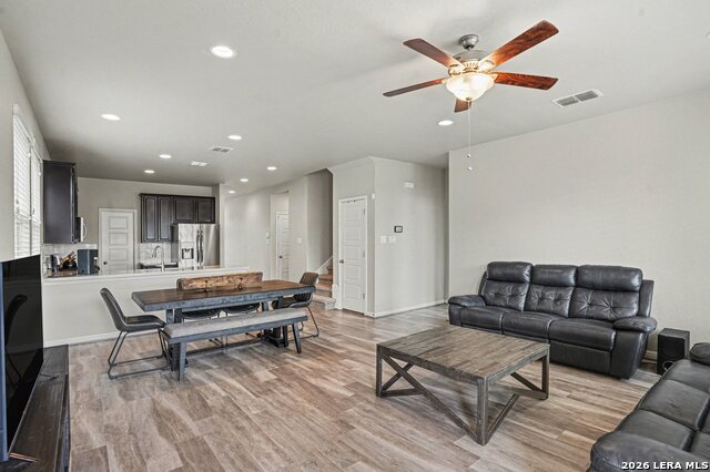 Image 9 of 25 For 215 Wickersham