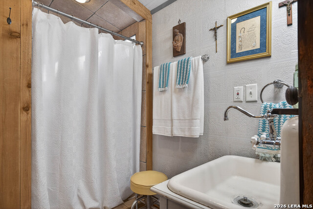 Image 30 of 49 For 405 Coughran