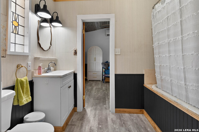 Image 33 of 49 For 405 Coughran