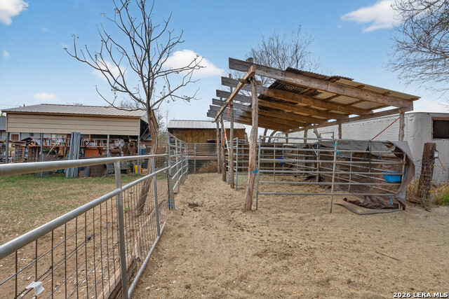 Image 45 of 49 For 405 Coughran