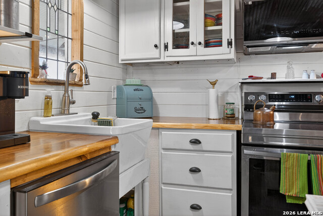 Image 9 of 49 For 405 Coughran