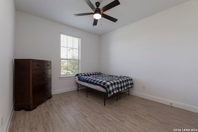 Image 18 of 31 For 9307 Madler  