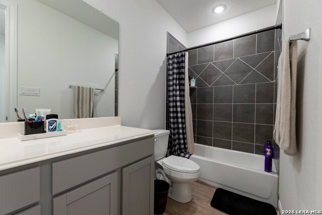 Image 20 of 31 For 9307 Madler  