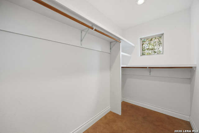 Image 10 of 36 For 4105 Summit Hurst