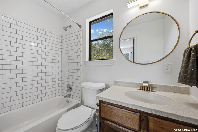 Image 31 of 36 For 4105 Summit Hurst