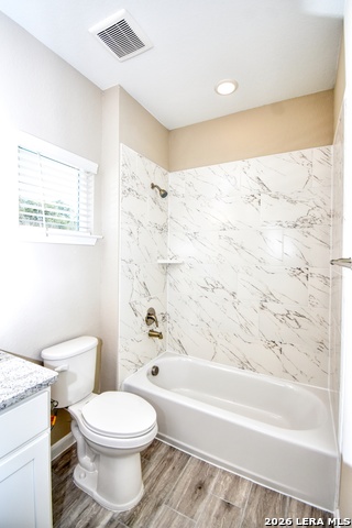 Listing photo id 15 for 6202 Oakland Ridge  101