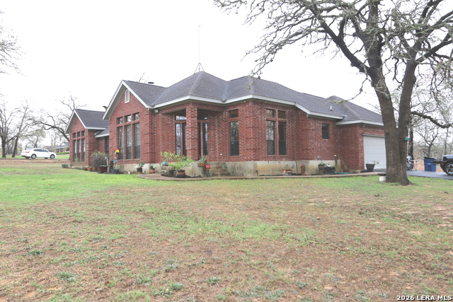 Image 3 of 33 For 124 Rosewood Dr