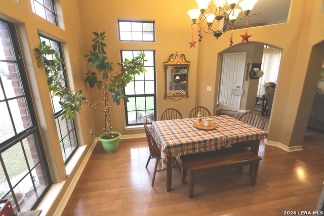 Image 8 of 33 For 124 Rosewood Dr