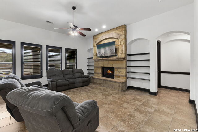 Image 20 of 48 For 1534 Palmer View