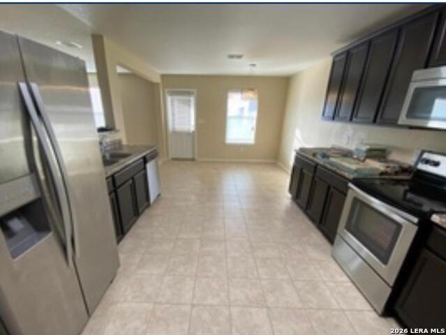 Image 8 of 23 For 25007 Cambridge Well