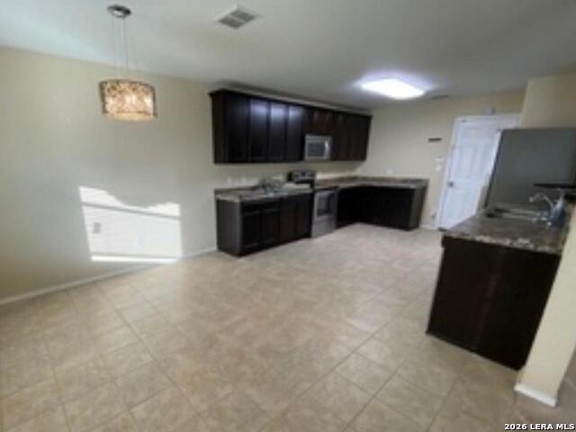 Image 9 of 23 For 25007 Cambridge Well