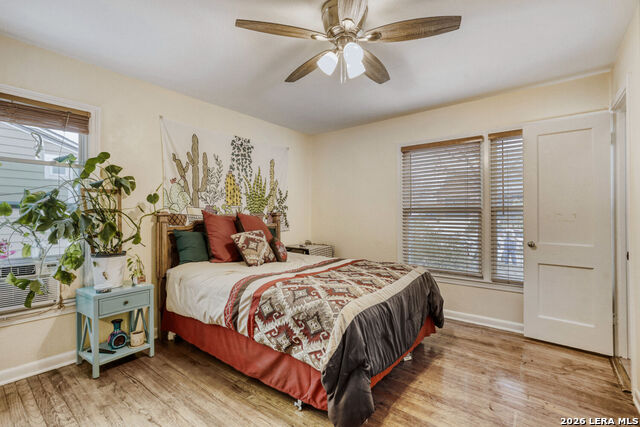 Listing photo id 10 for 3307 Larry  