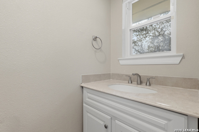 Image 10 of 35 For 30511 Oakview