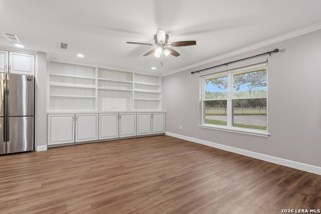 Image 3 of 35 For 30511 Oakview